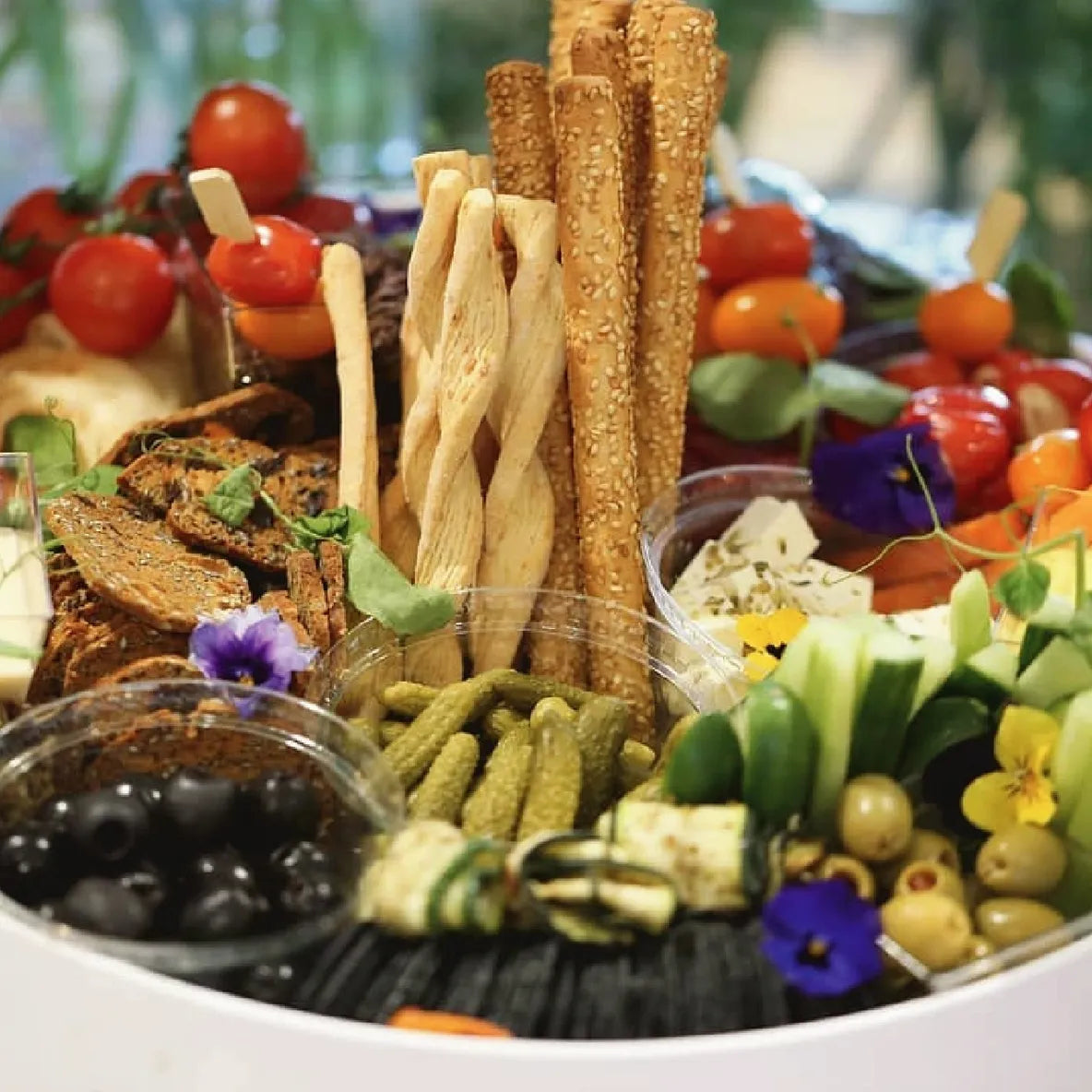 GRANDE VEGETARIAN ANTIPASTO PLATTER
