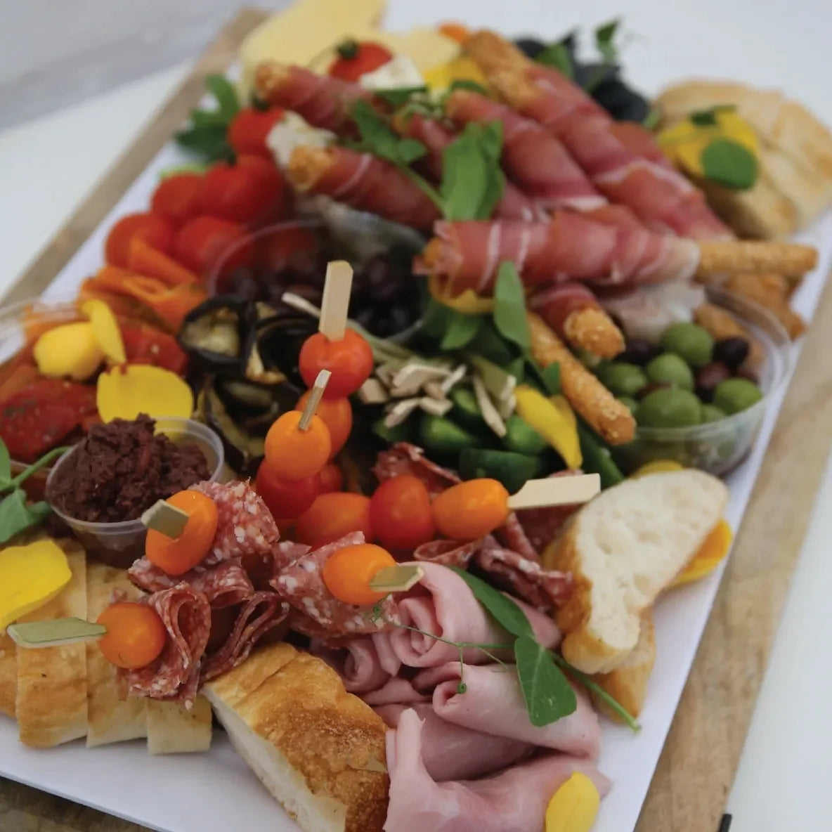 GRANDE ANTIPASTO PLATTER